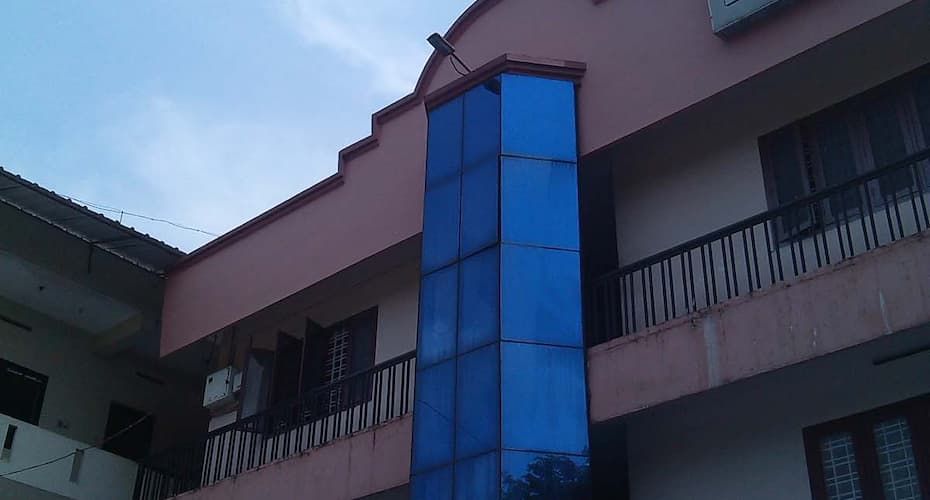 KU Tourist Home, Shoranur 1